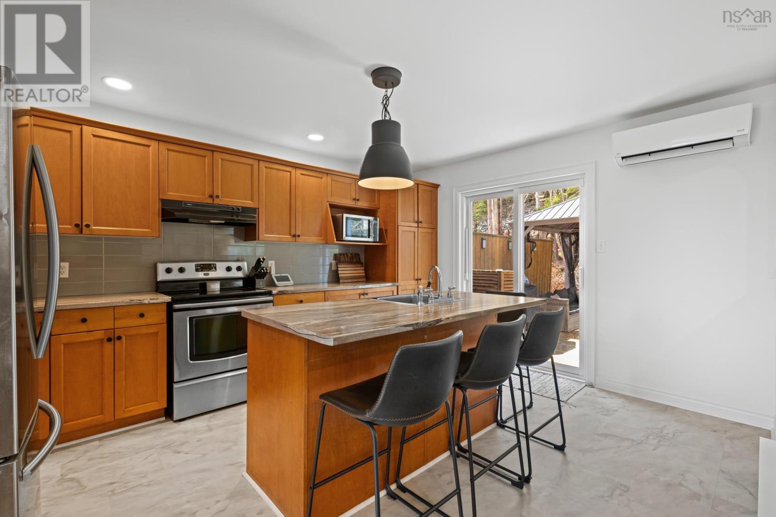 Property 19 of 49 of 37 Royal Masts Way