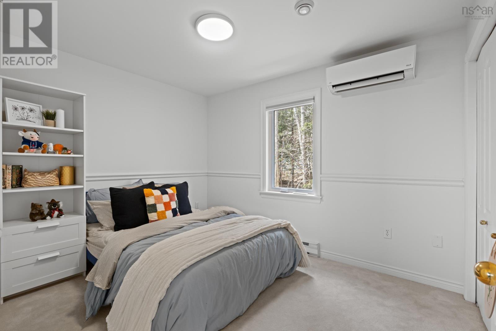 Property 34 of 49 of 37 Royal Masts Way