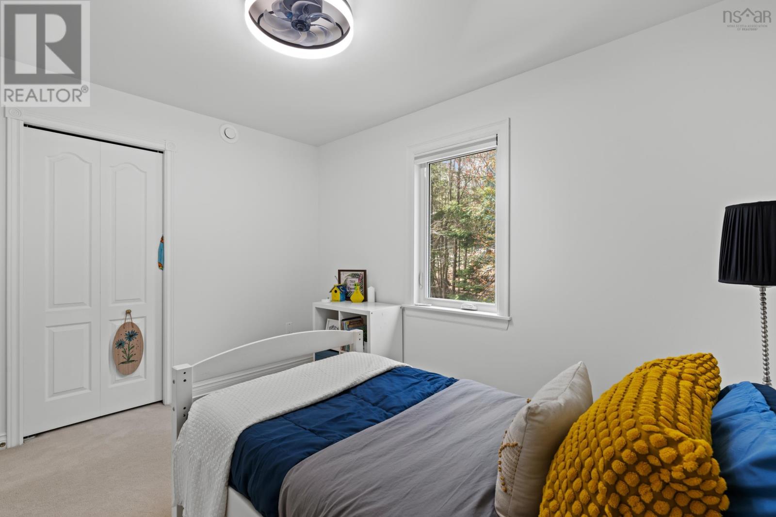 Property 38 of 49 of 37 Royal Masts Way