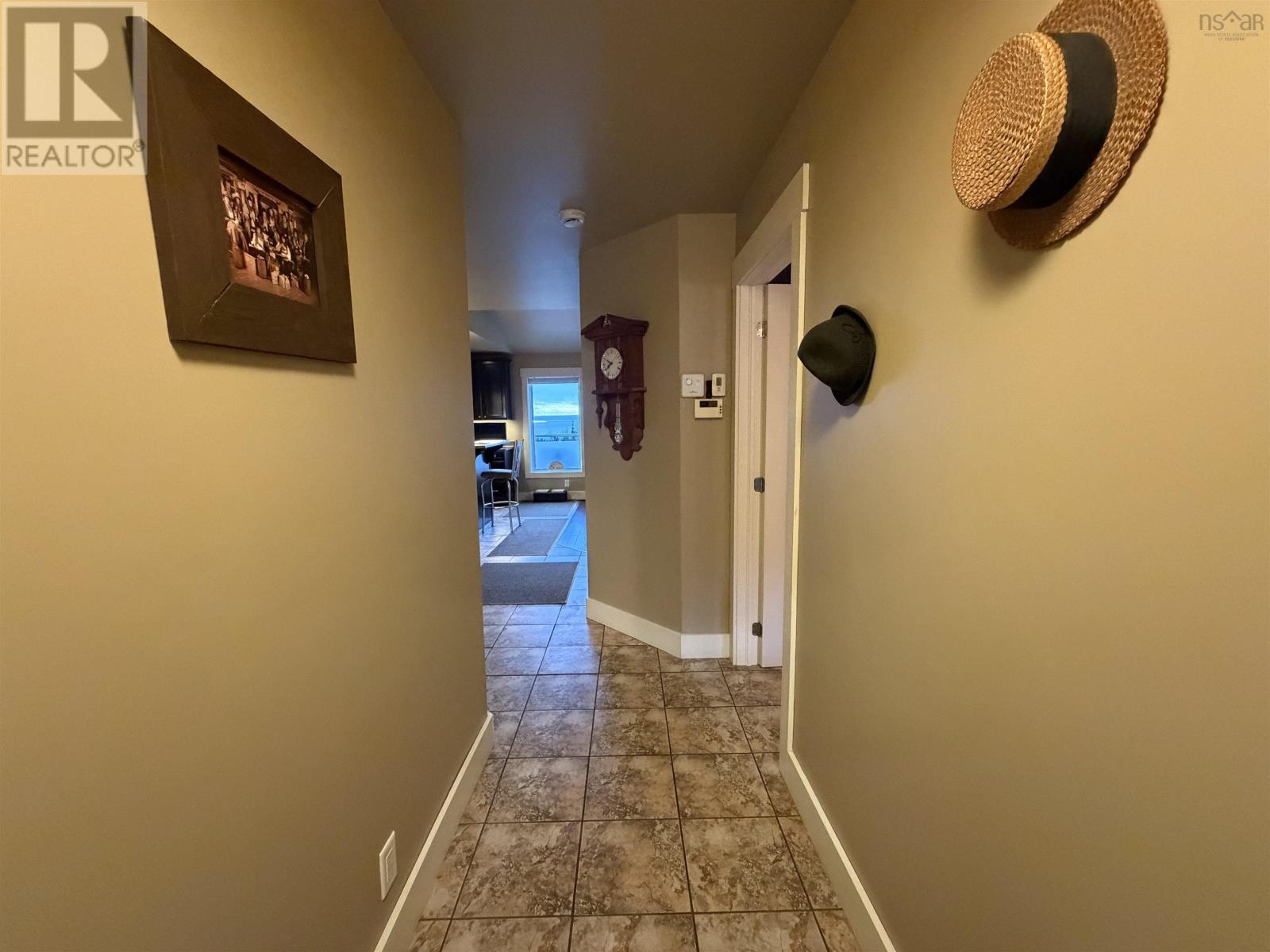 Property 10 of 34 of 8622 Highway 209