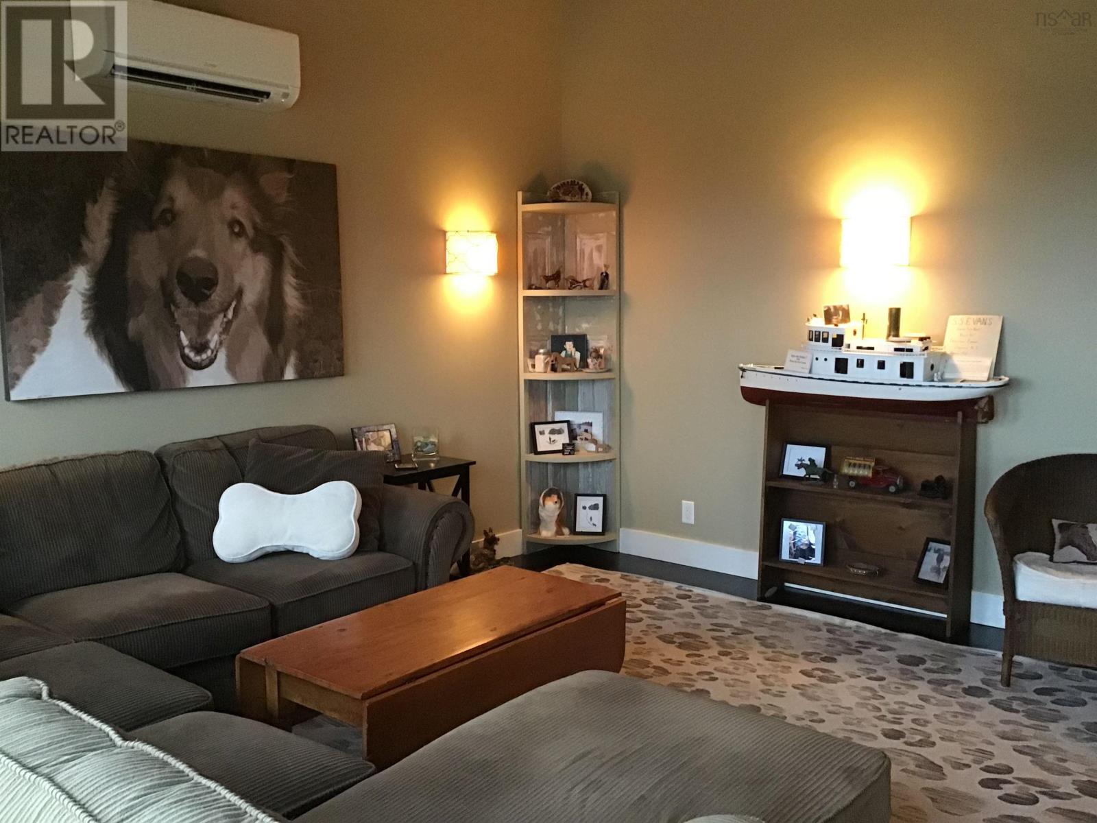 Property 15 of 34 of 8622 Highway 209