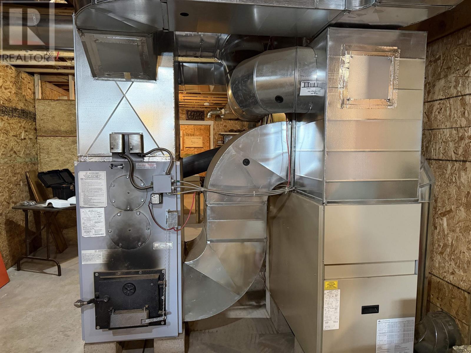 Property 27 of 34 of 8622 Highway 209