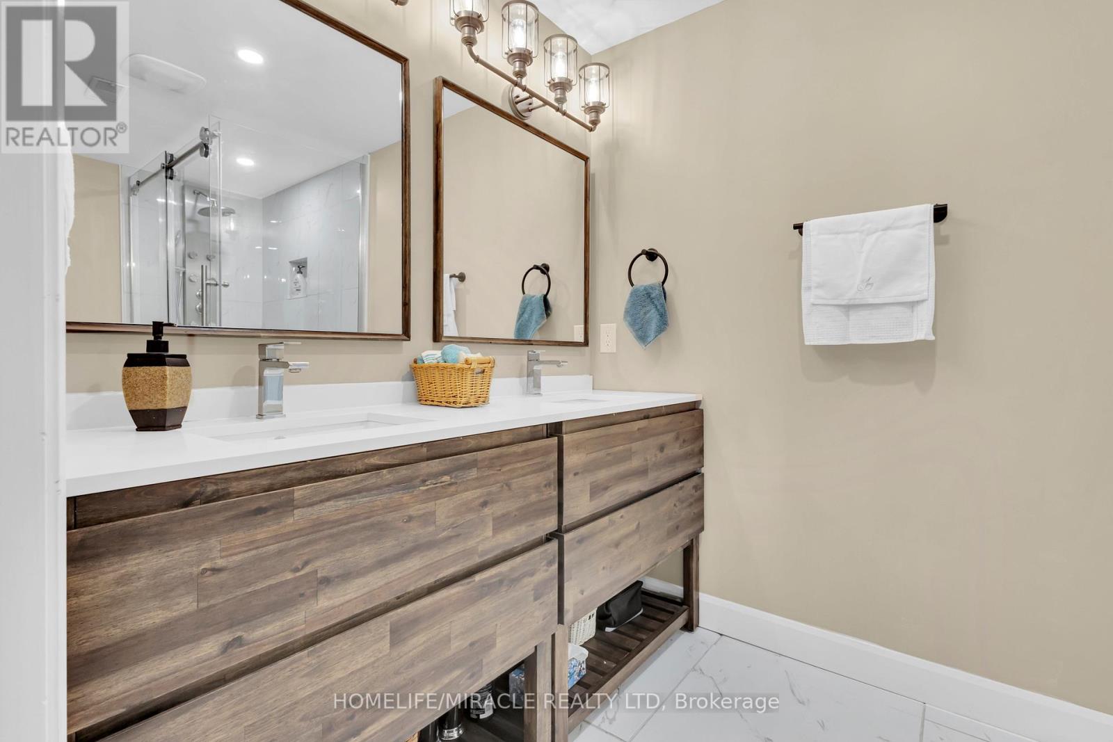 4427 CONCESSION 7 — photo 32