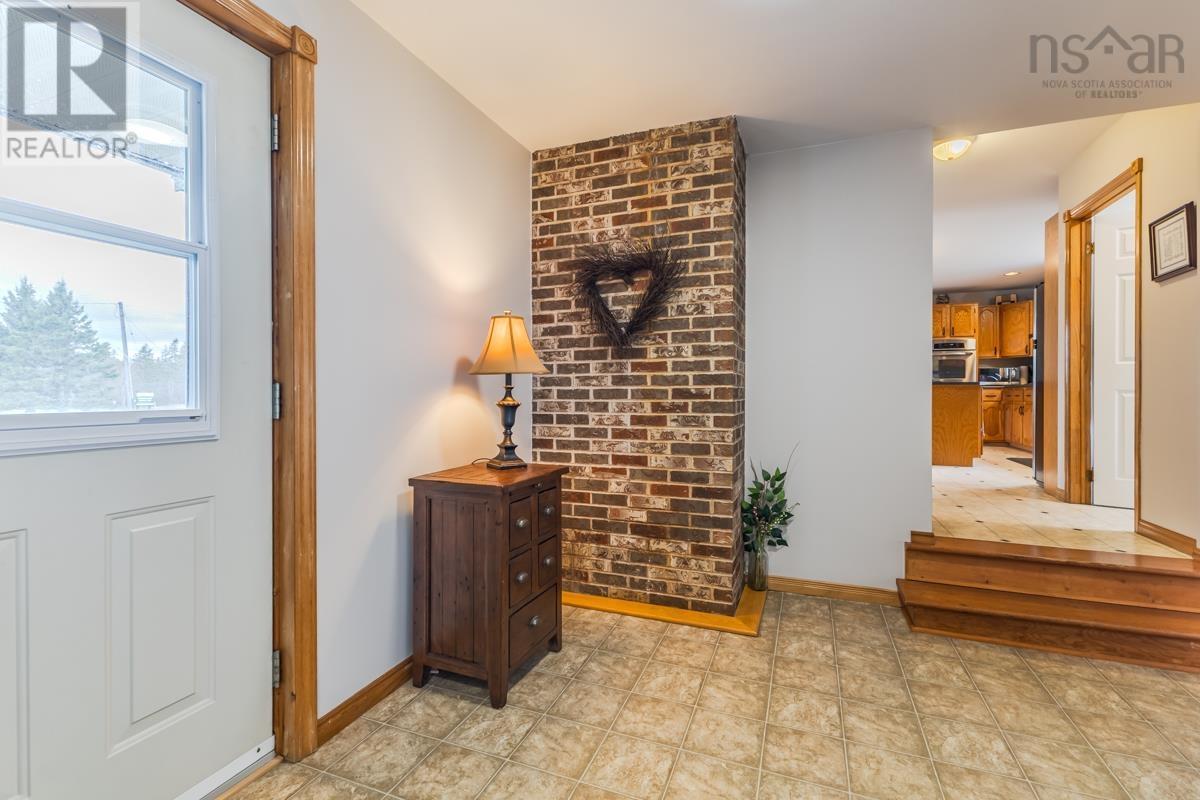 Property 2 of 39 of 53 MEADOWLAND Avenue