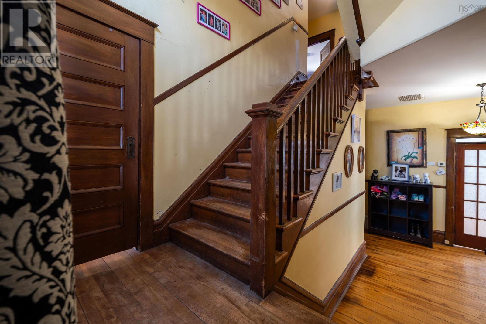 Property 18 of 37 of 40 Clifford Street