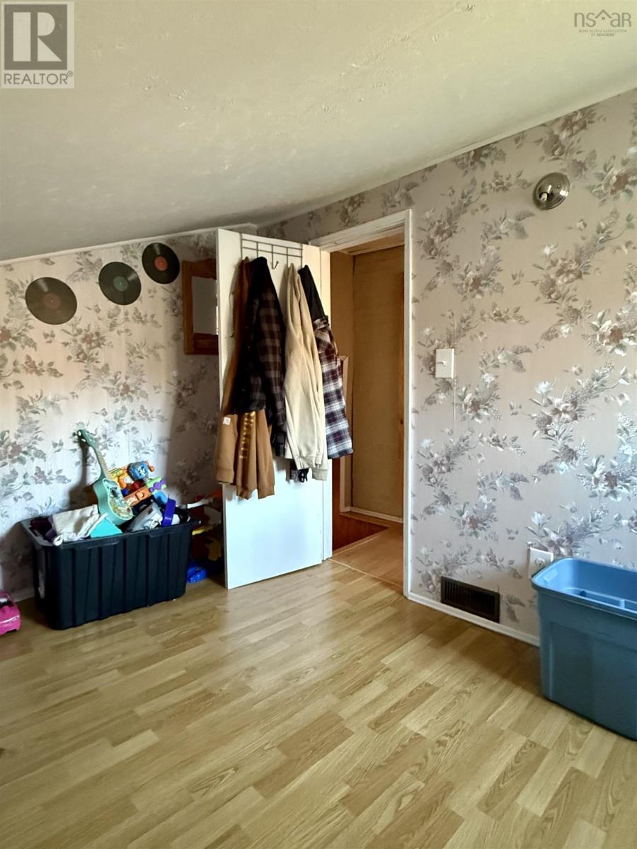 Property 29 of 35 of 10374 Highway 4