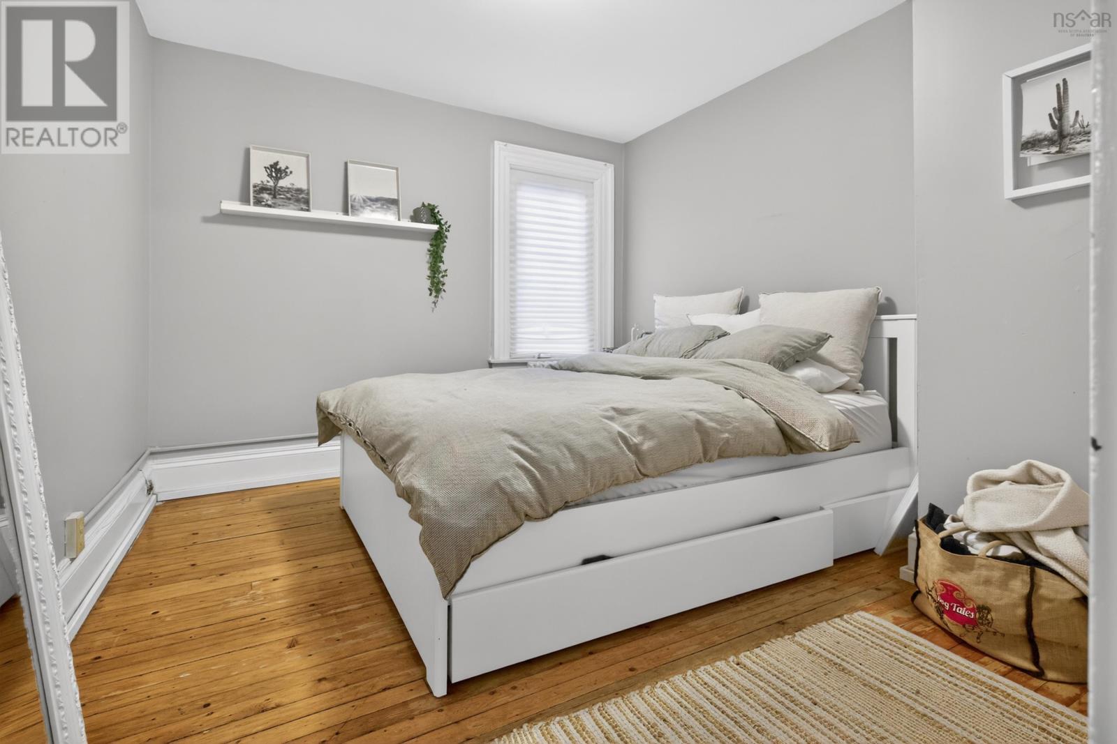 Property 26 of 43 of 53 Dahlia Street