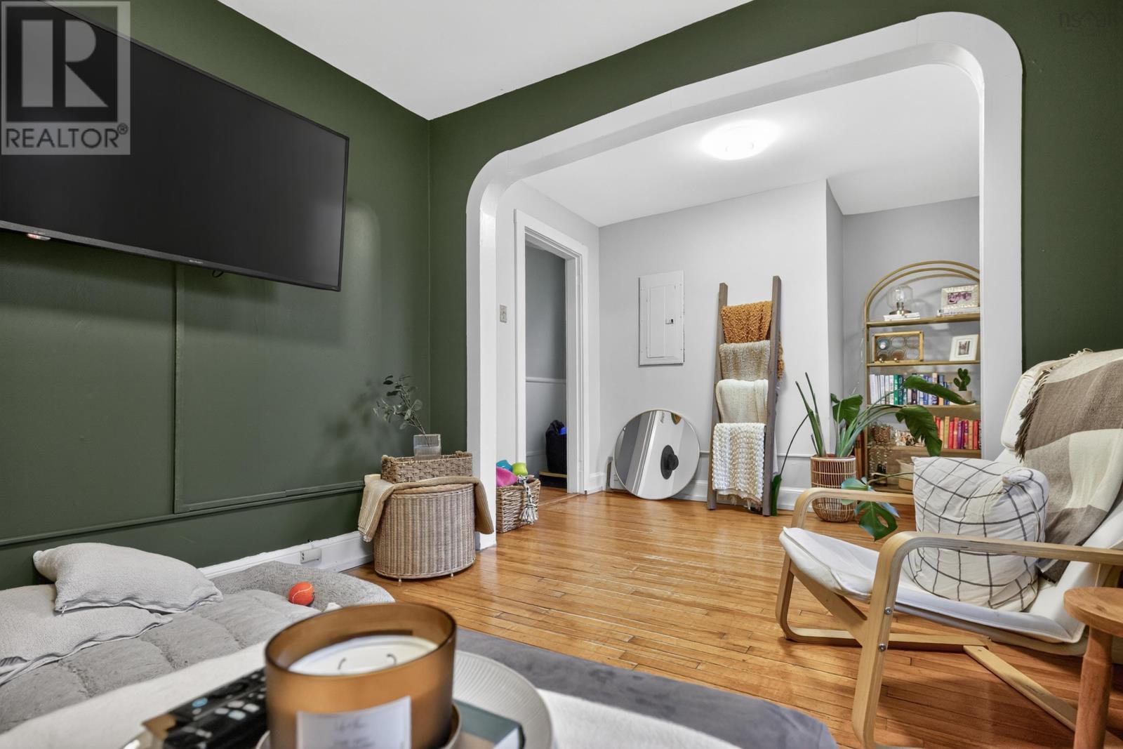 Property 24 of 43 of 53 Dahlia Street