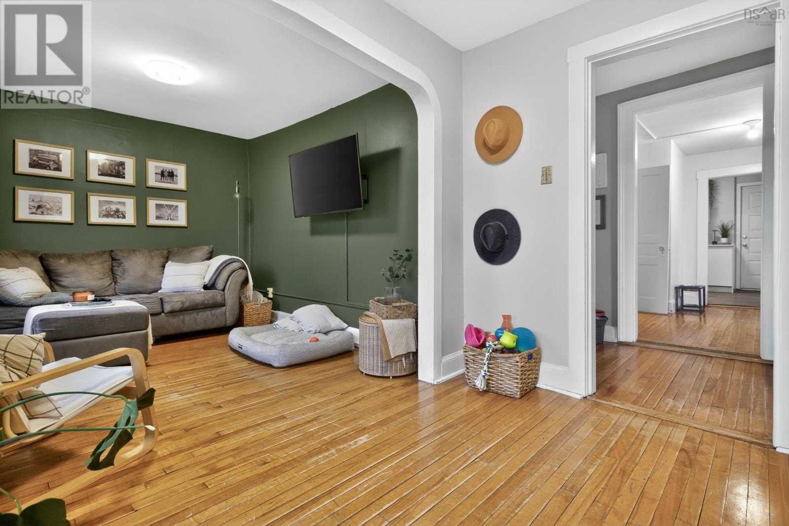 Property 21 of 43 of 53 Dahlia Street