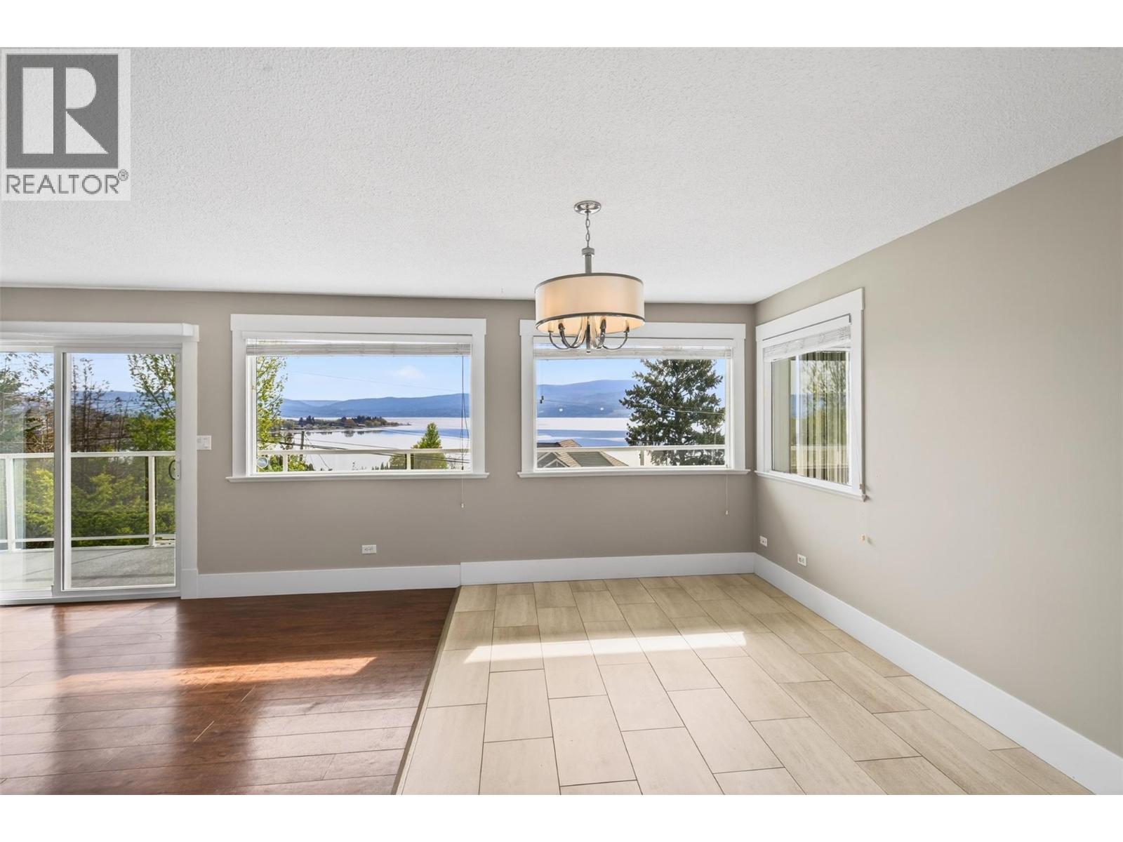  3940 Angus Drive, West Kelowna