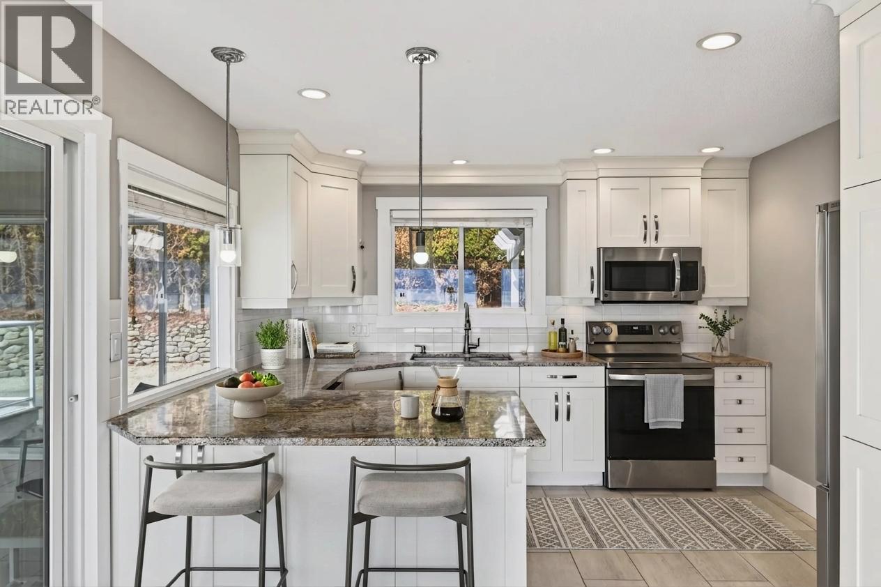  3940 Angus Drive, West Kelowna