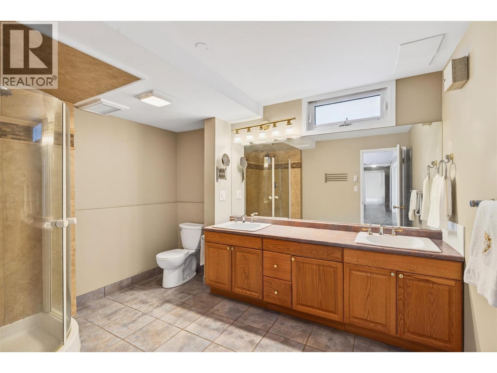  3940 Angus Drive, West Kelowna