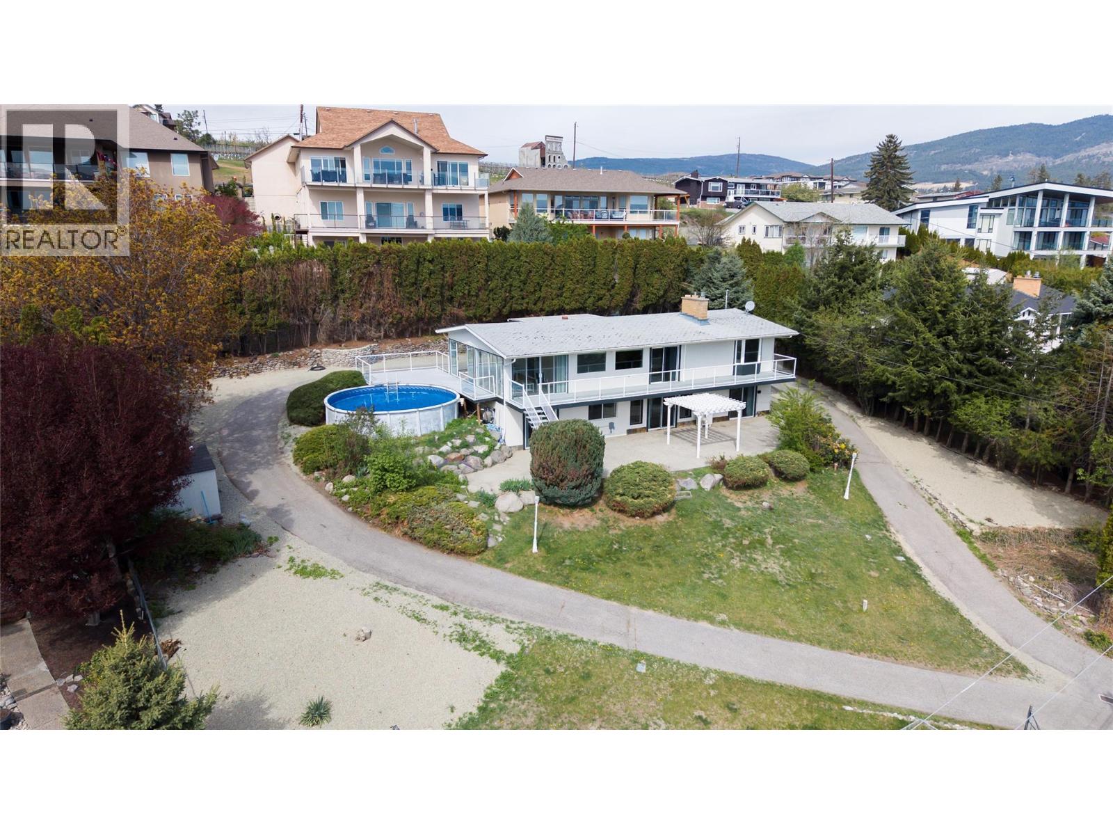 3940 Angus Drive, West Kelowna