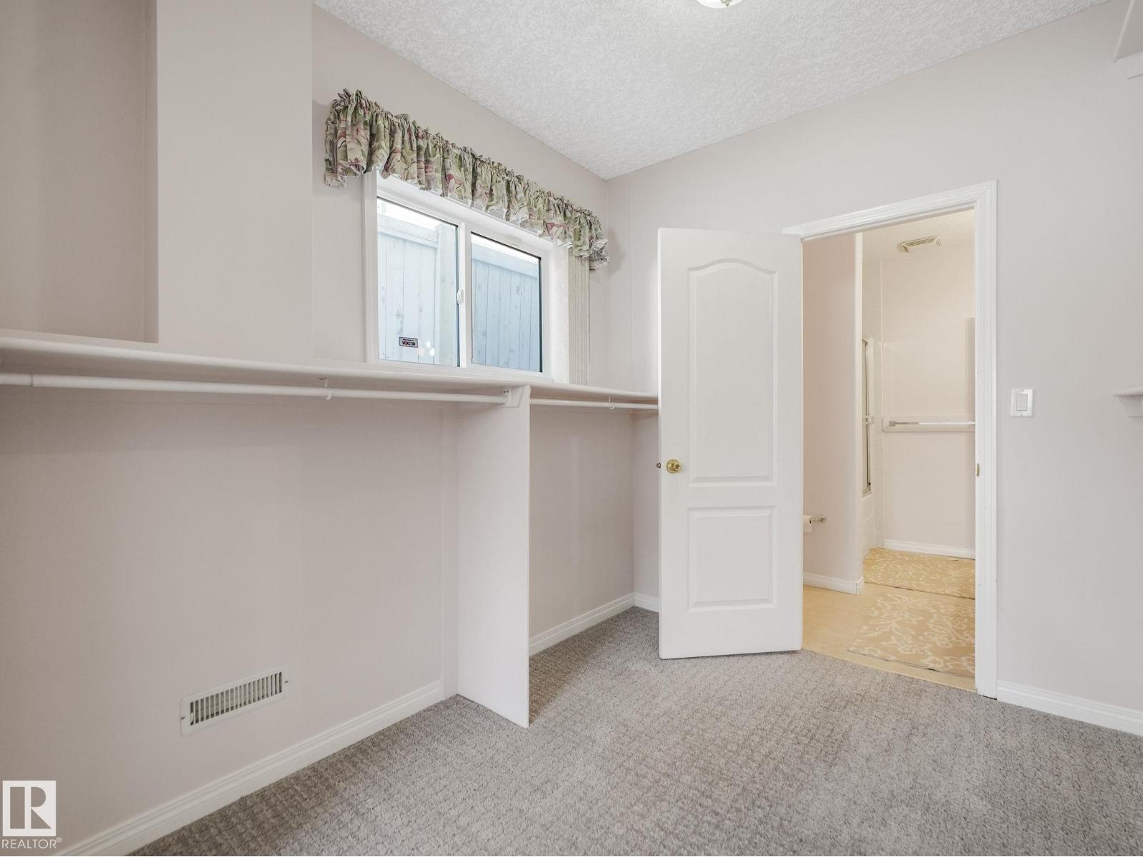 1054 ORMSBY CR NW - 49