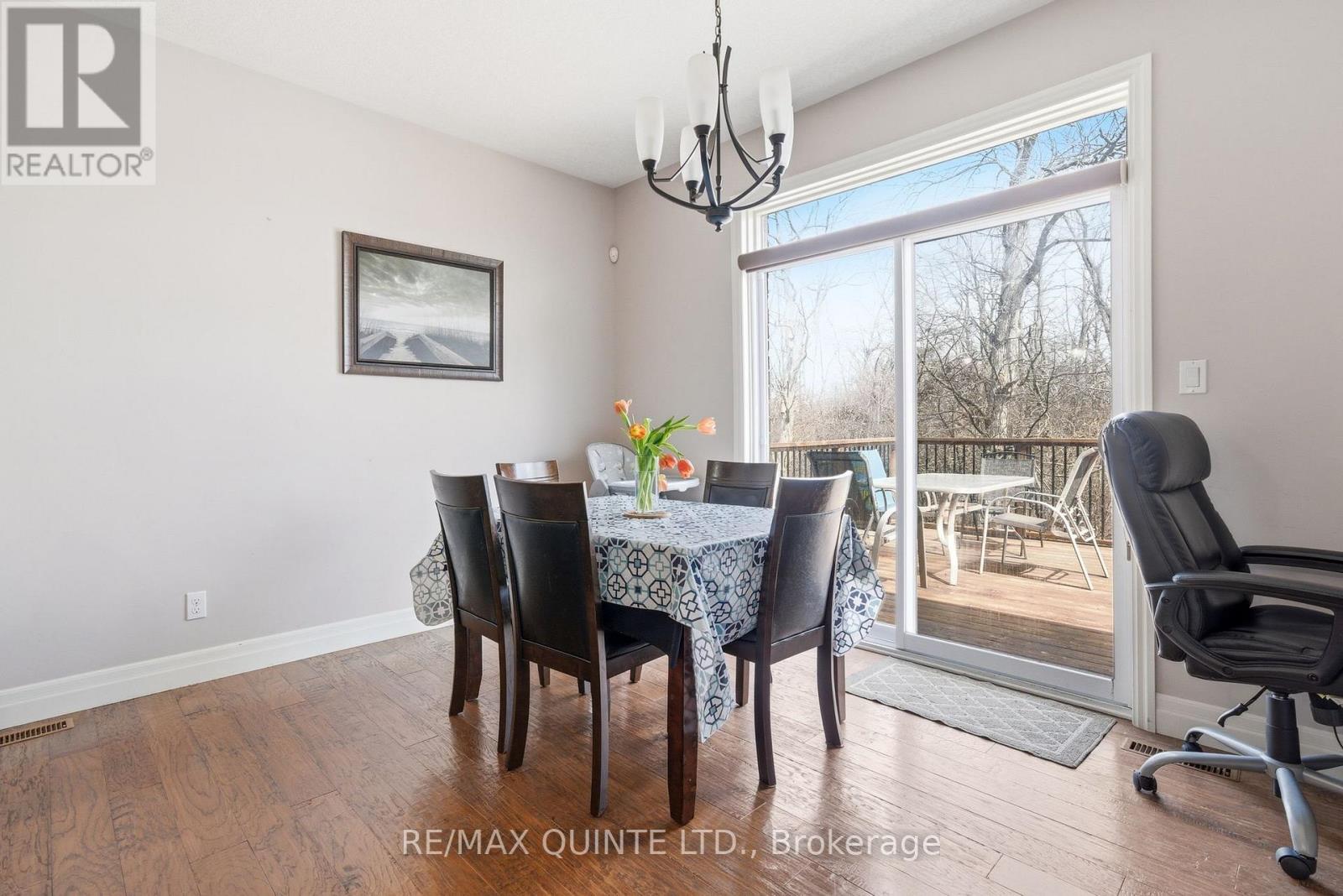 47 HANOVER COURT - 12