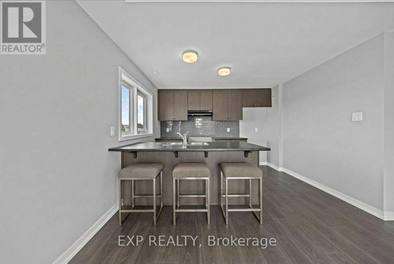 Photos used are to showcase builder finishes