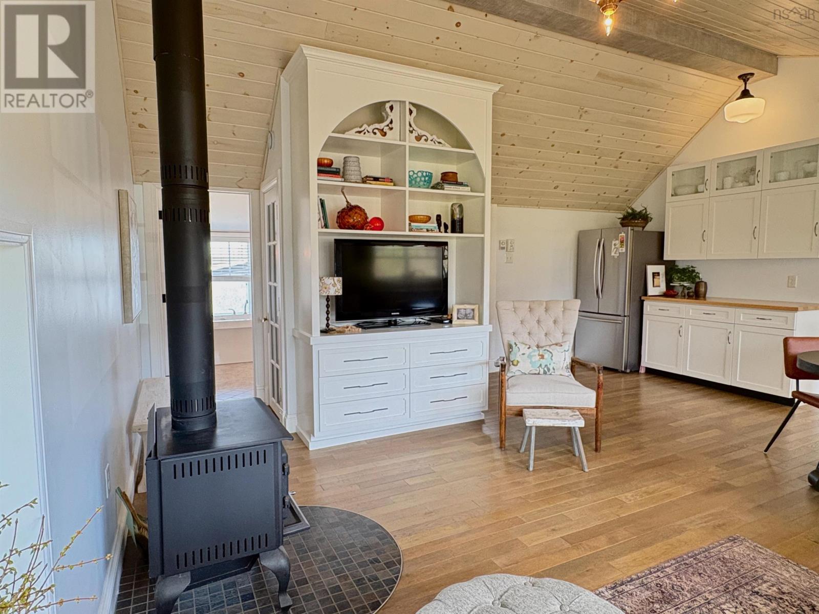 Property 11 of 40 of 24 Myrtle Lane