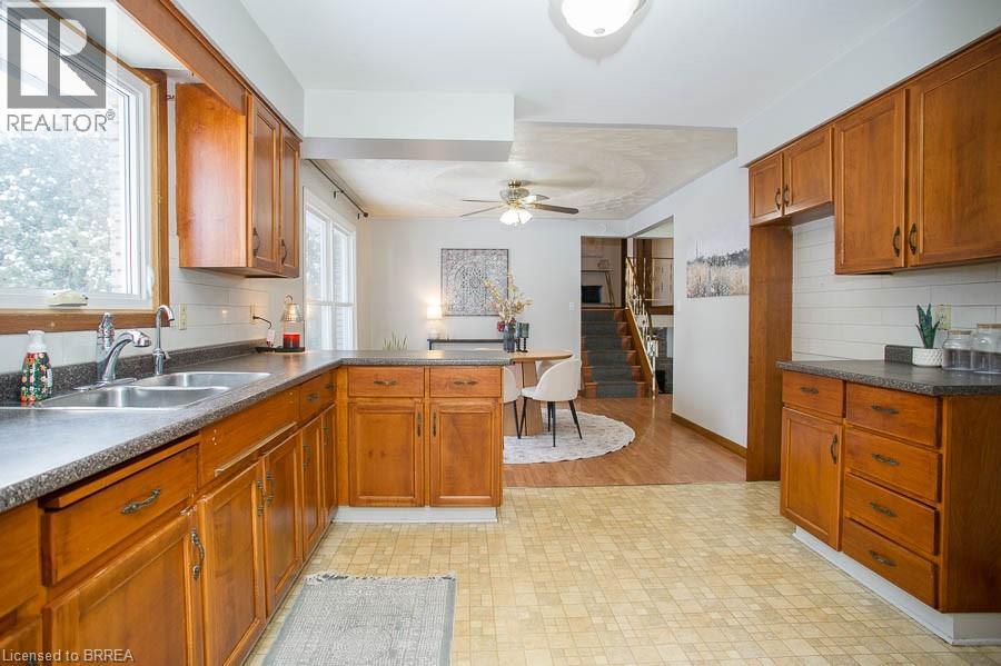 104 HILLSIDE Avenue, Delhi, Ontario, N4B1Y7 — Photo 9