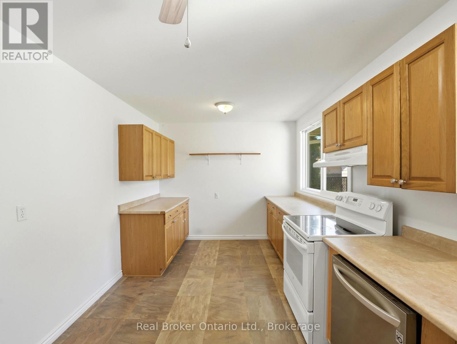 393 ENFIELD ROAD — photo 10