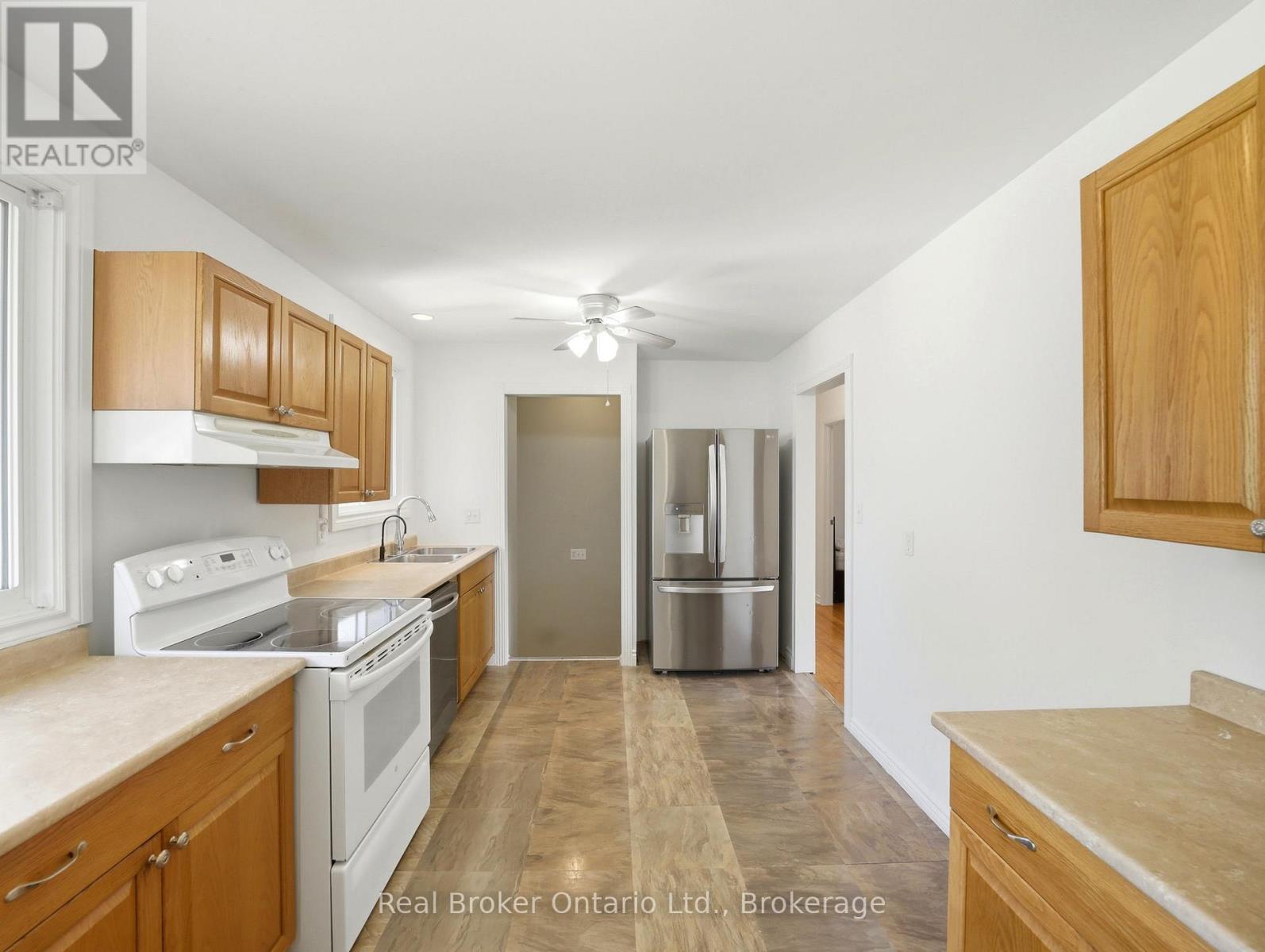 393 ENFIELD ROAD — photo 11