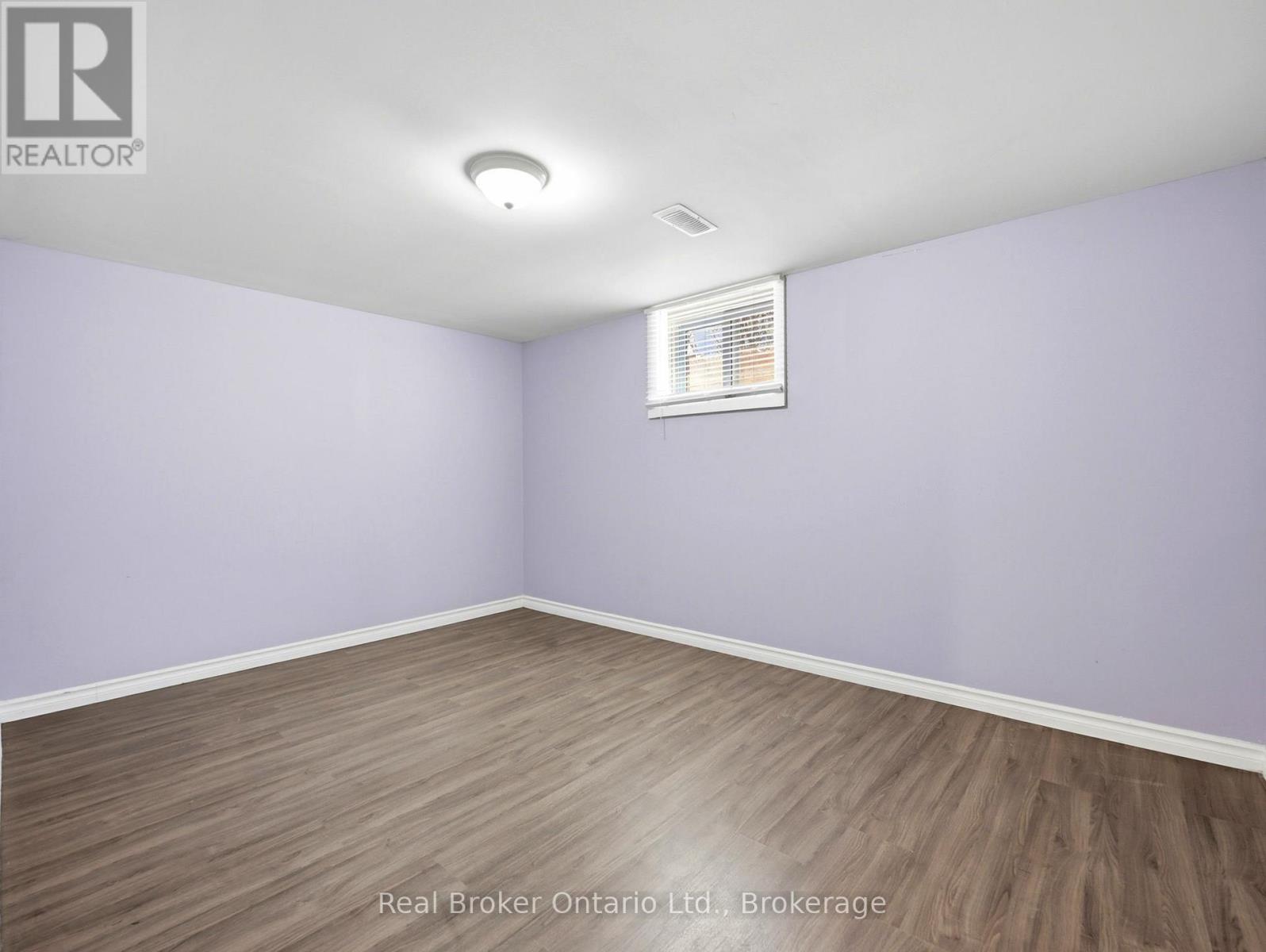 393 ENFIELD ROAD — photo 31