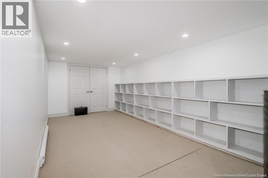 121 Graham Drive — photo 43