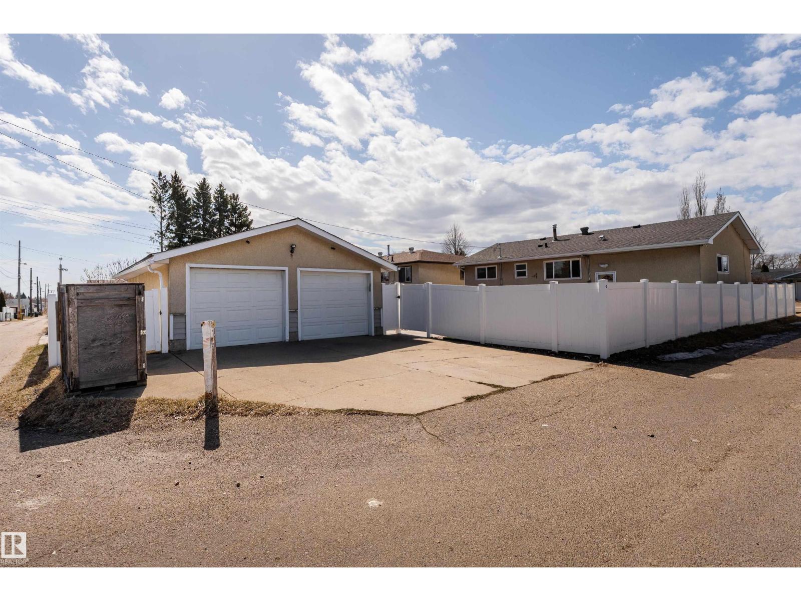 13331 64 ST NW NW, Edmonton