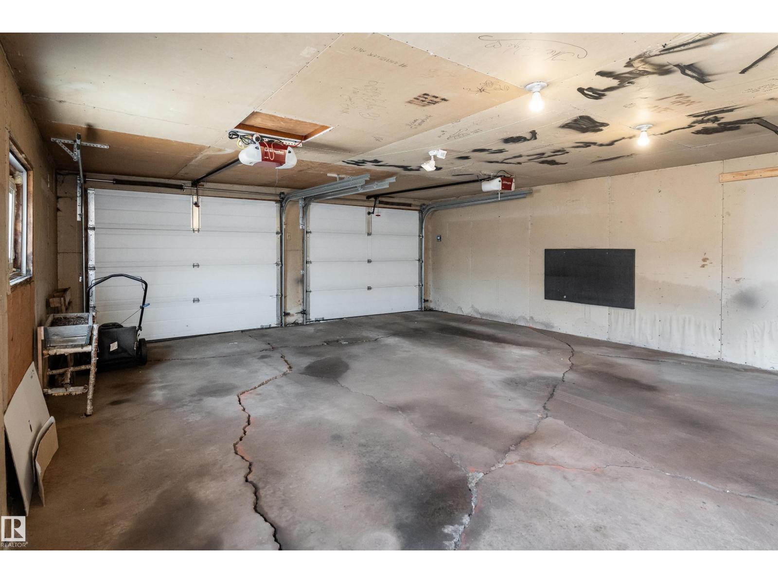 13331 64 ST NW NW, Edmonton
