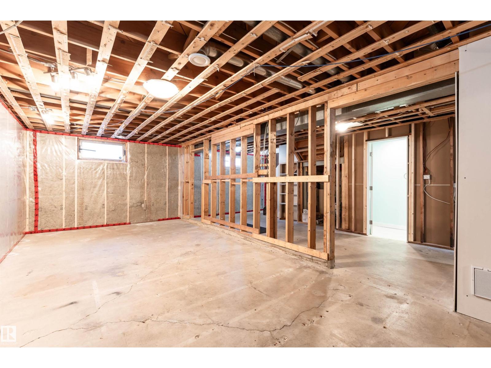 13331 64 ST NW NW, Edmonton