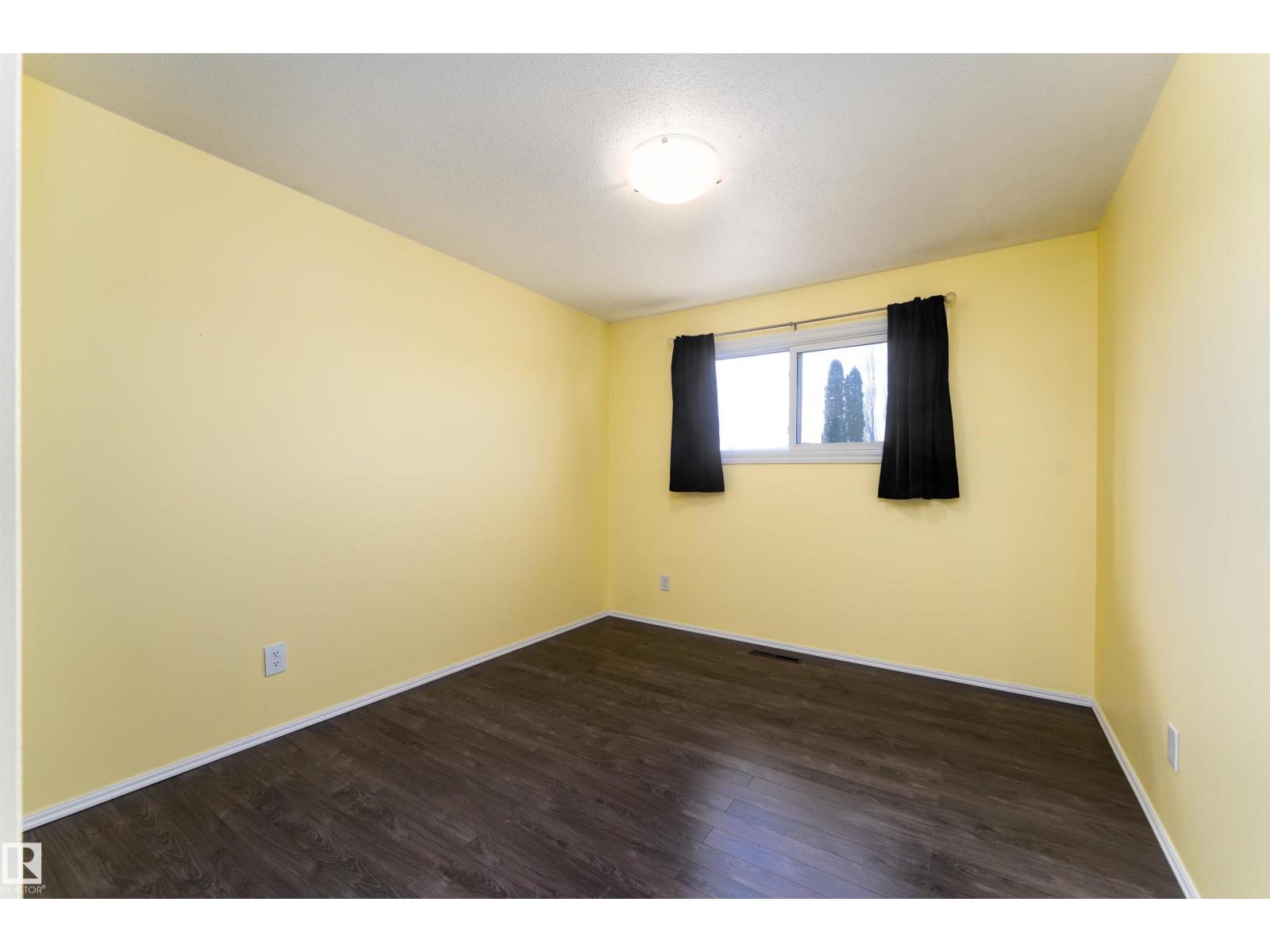 13331 64 ST NW NW, Edmonton