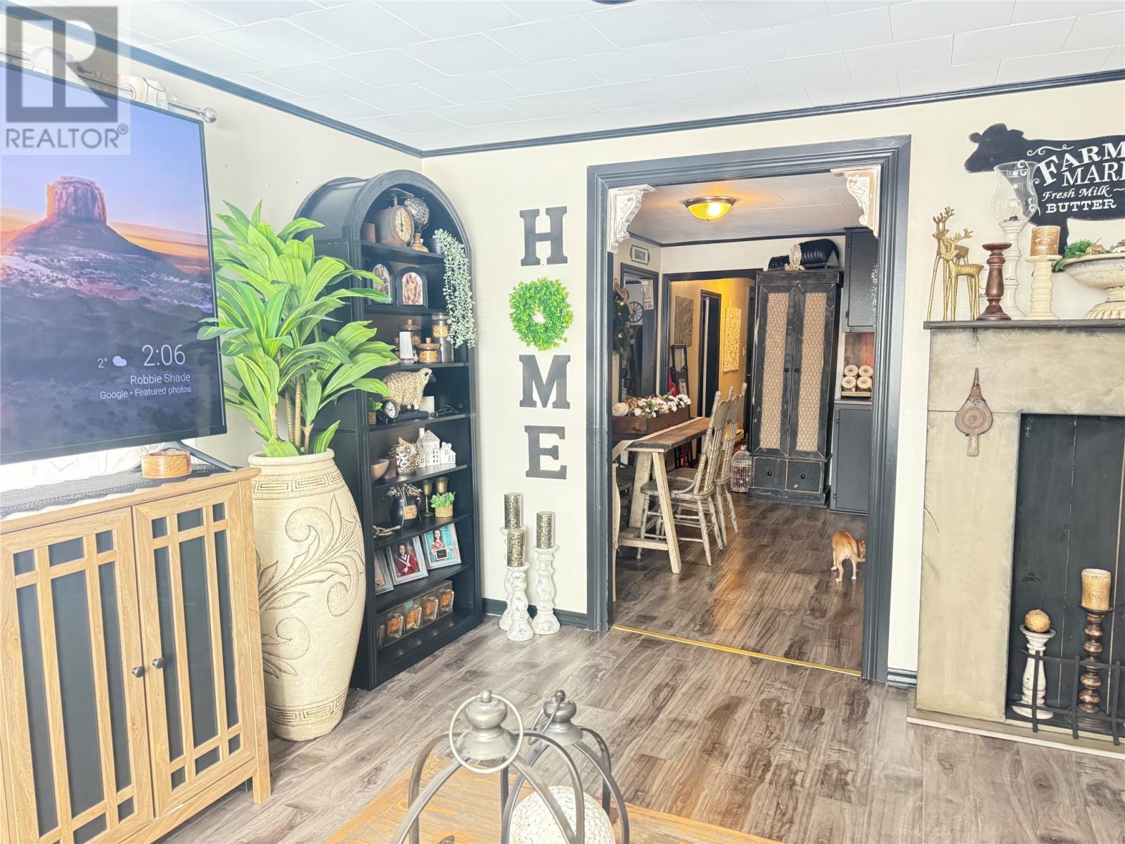 15 Robertson Avenue - 10