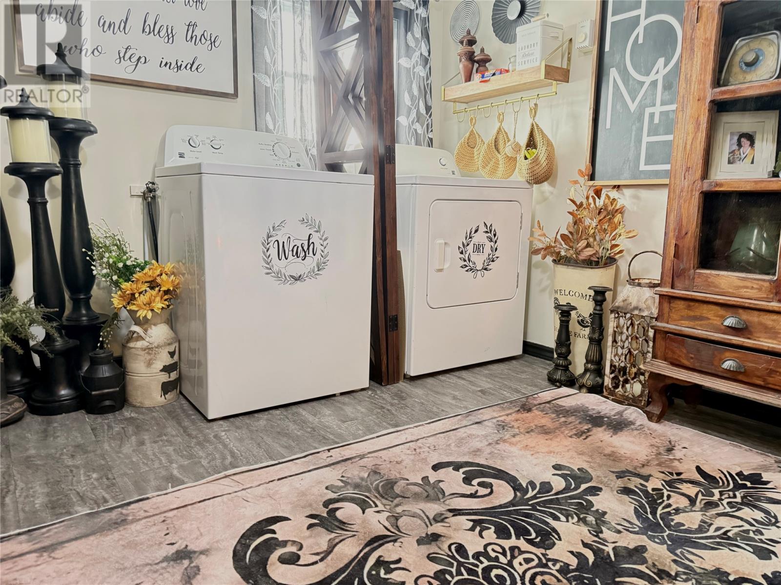 15 Robertson Avenue - 23