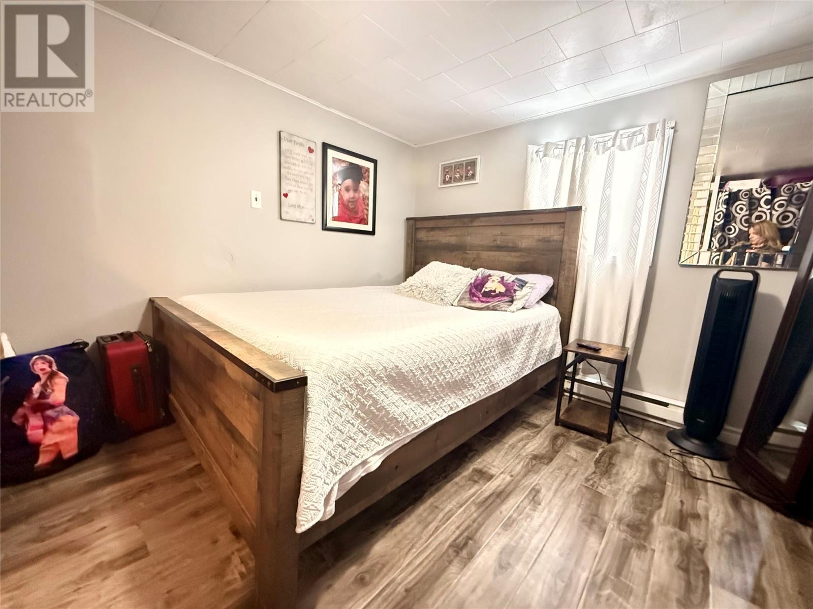 15 Robertson Avenue - 31