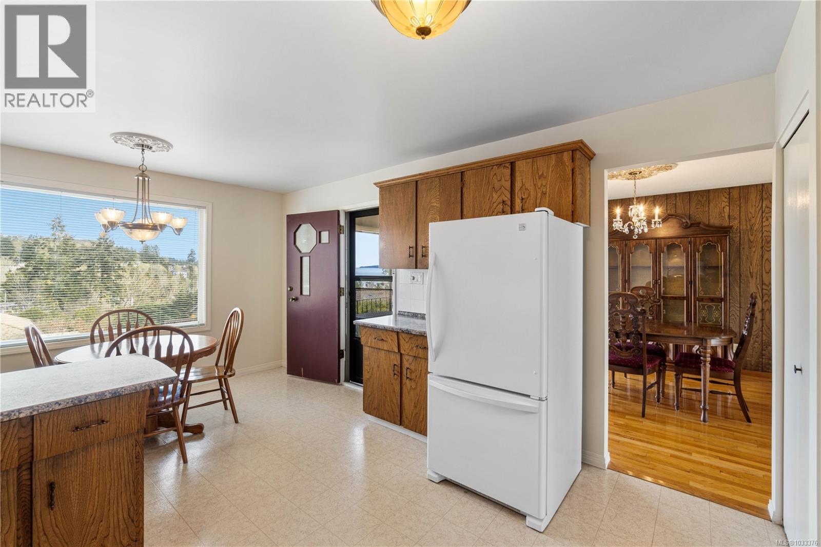 2840 Haliday Cres - 8