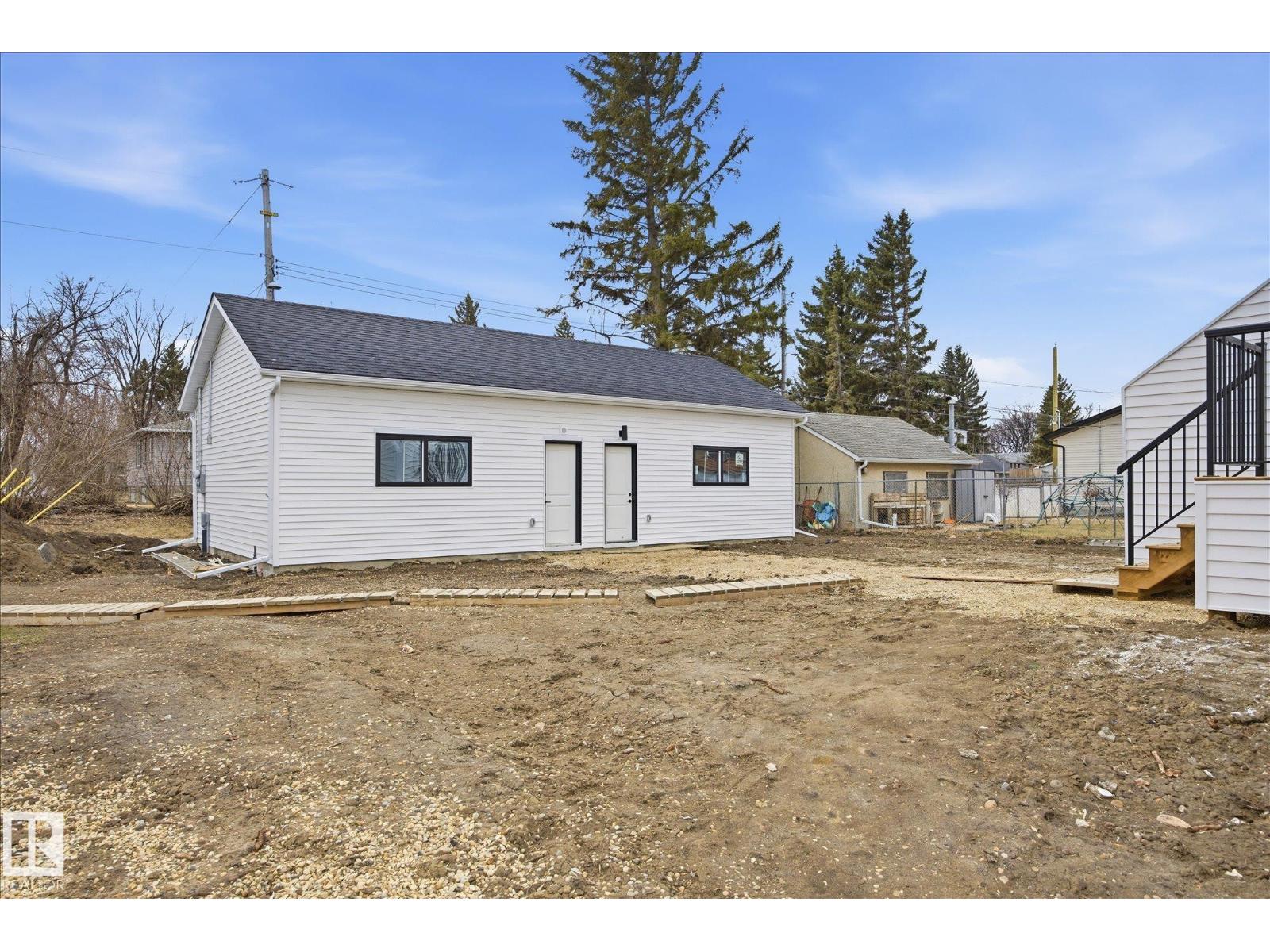 9703 68 AV NW, Edmonton