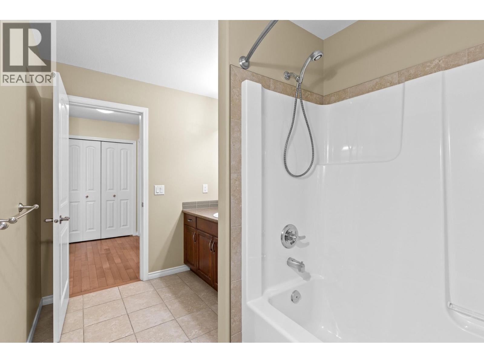  2253 Wilkinson Street, Kelowna