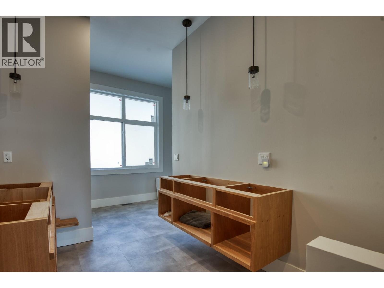 2835 Outlook Way, Naramata