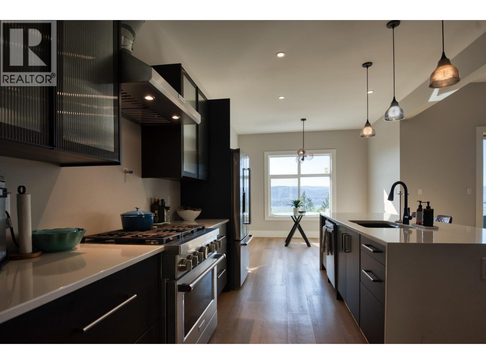 2835 Outlook Way, Naramata