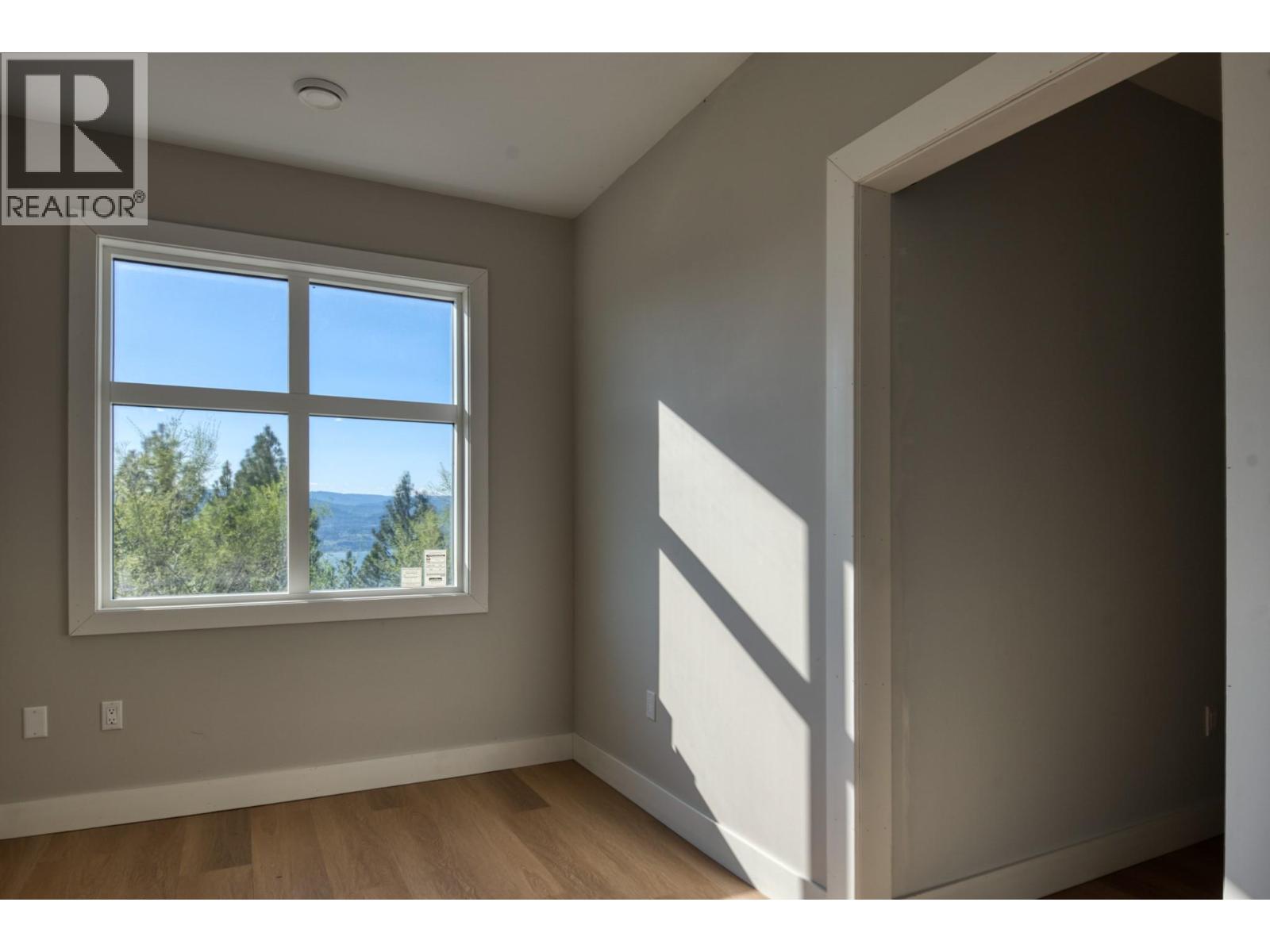 2835 Outlook Way, Naramata