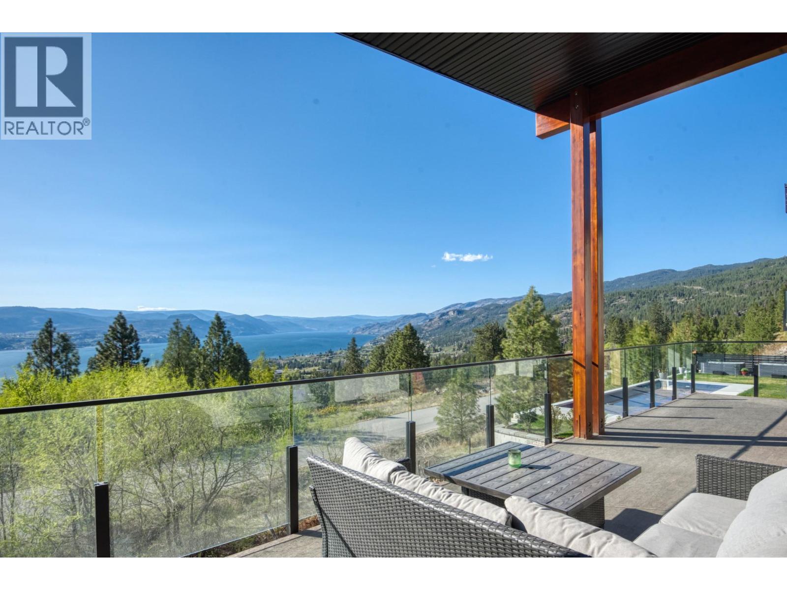 2835 Outlook Way, Naramata
