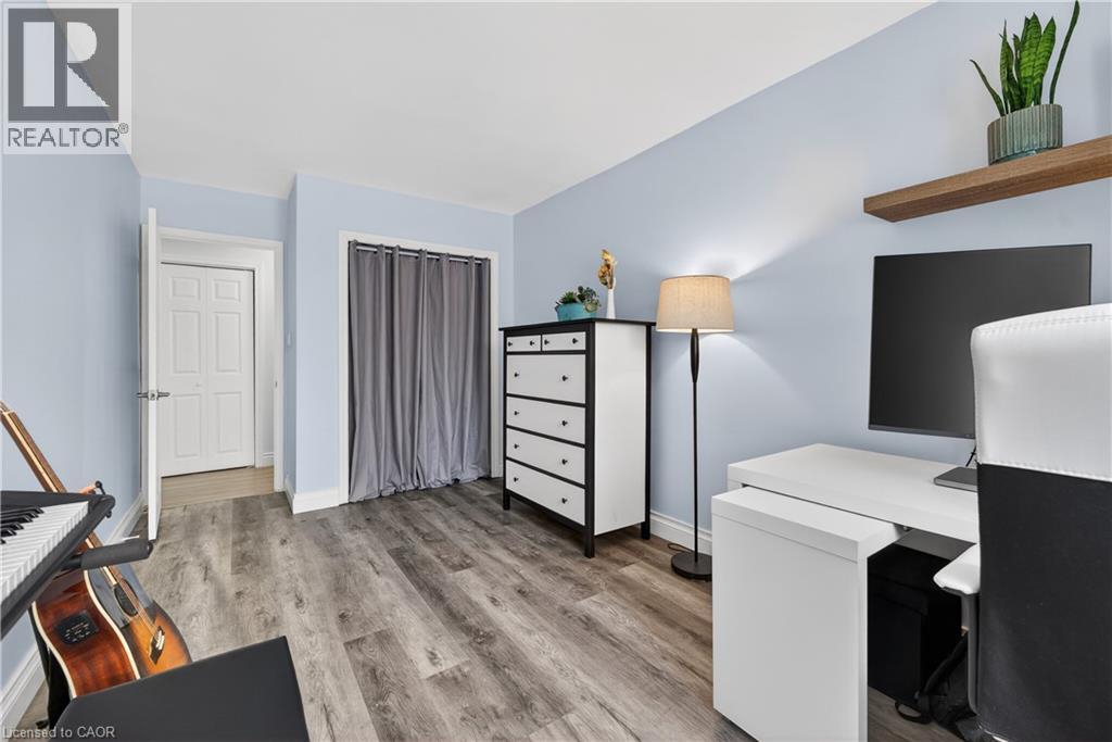 456 CARLTON Street Unit# 10, St. Catharines, Ontario, L2M4X1 — Photo 16