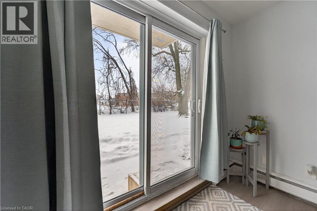 456 CARLTON Street Unit# 10, St. Catharines, Ontario, L2M4X1 — Photo 9