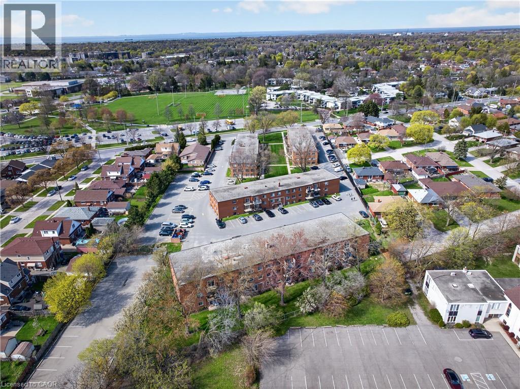 456 CARLTON Street Unit# 10, St. Catharines, Ontario, L2M4X1 — Photo 21