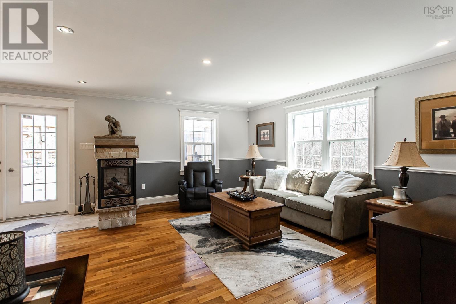 Property 23 of 50 of 484 Shaw Road