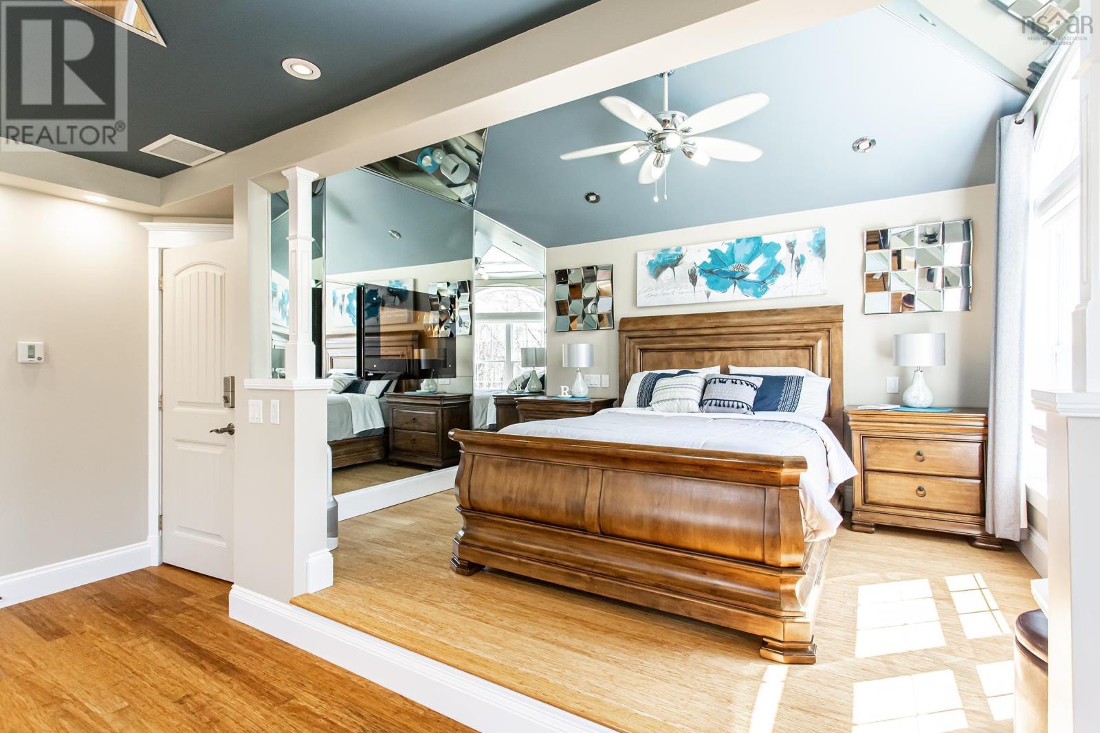 Property 37 of 50 of 484 Shaw Road