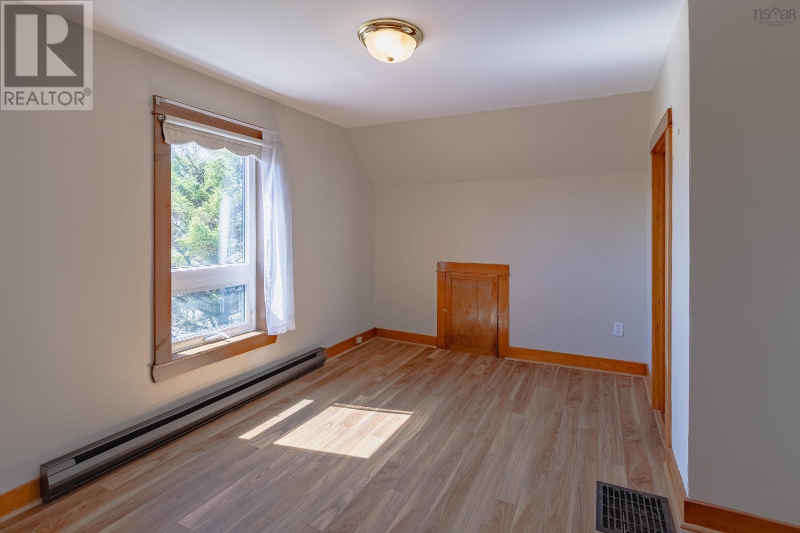 Property 29 of 46 of 10130 Highway 1