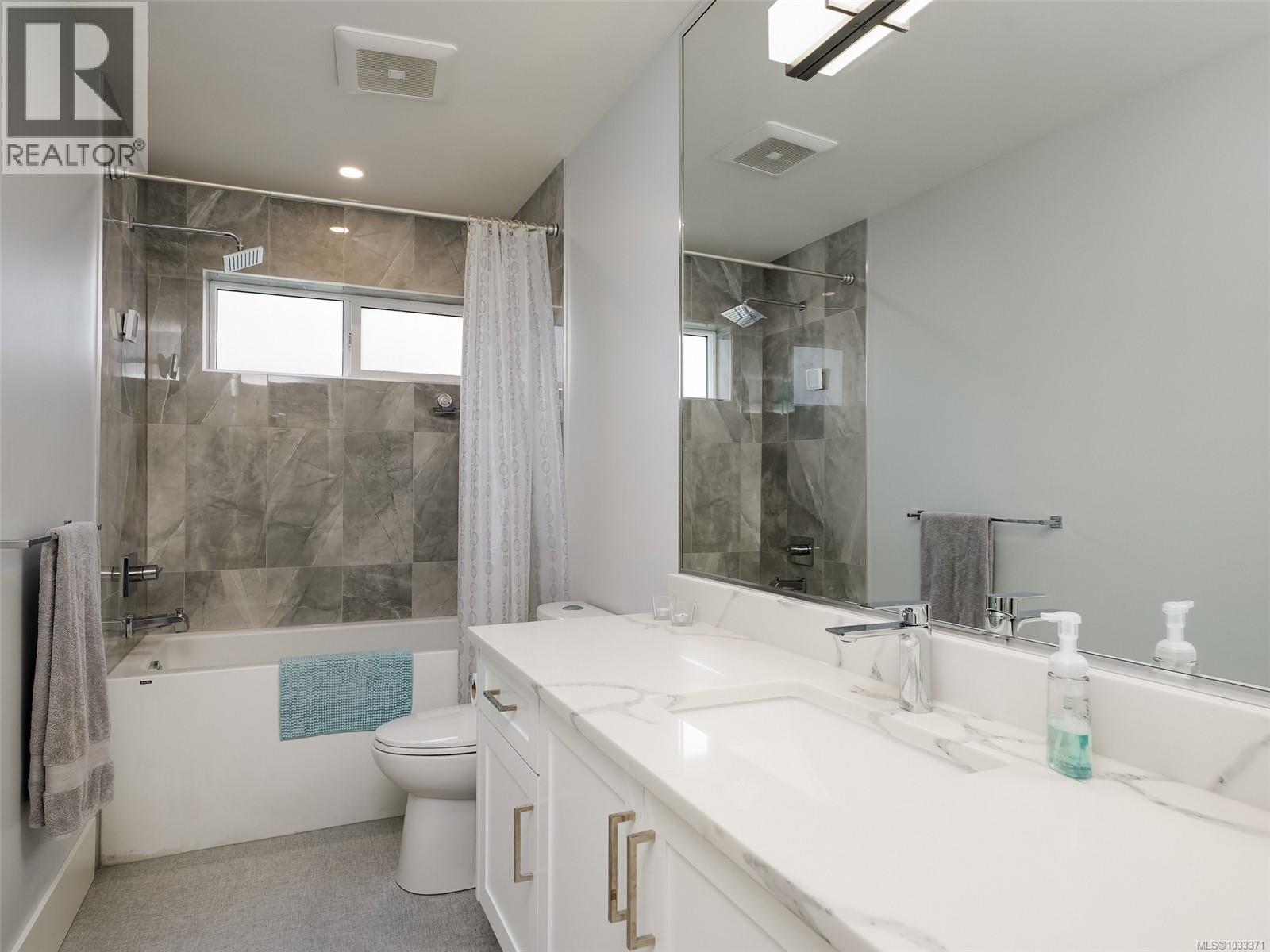  4154 Jagat Place, Saanich