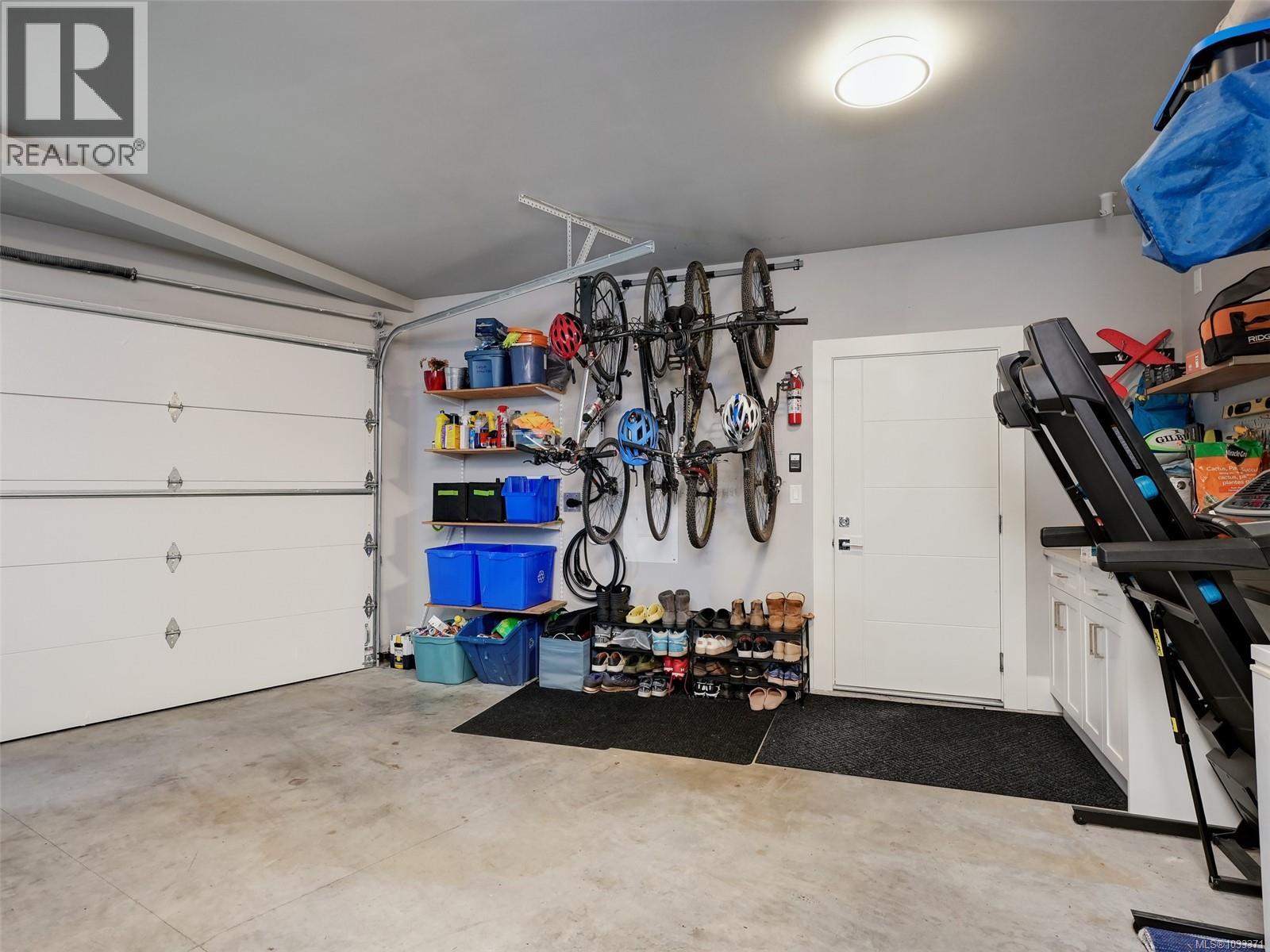  4154 Jagat Place, Saanich