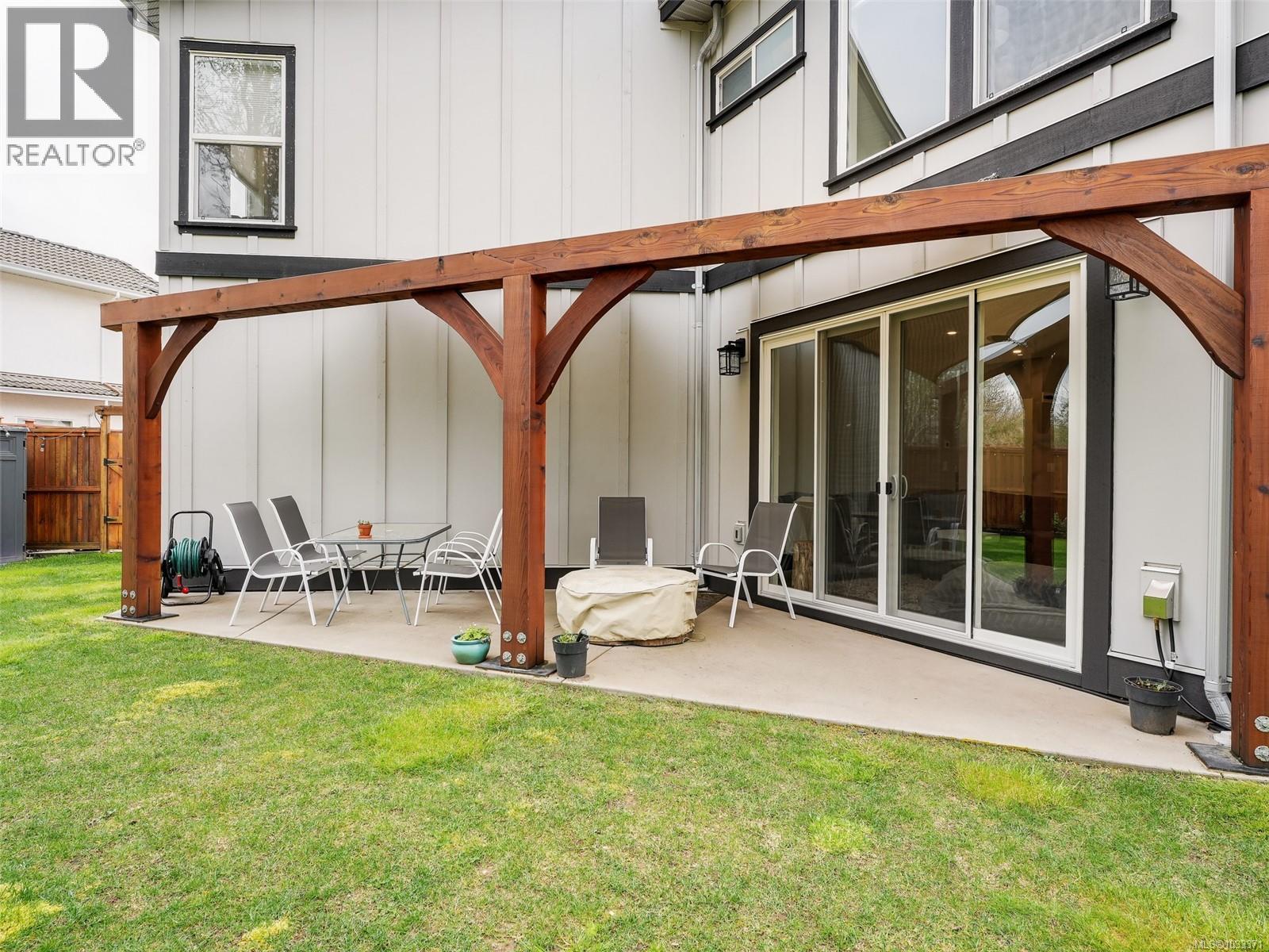  4154 Jagat Place, Saanich