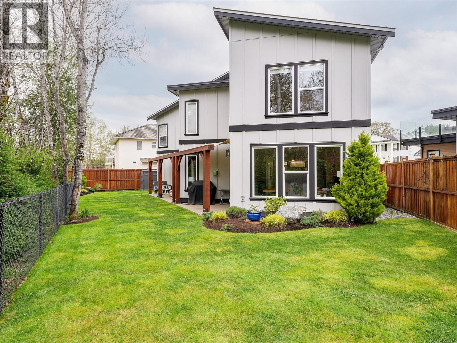  4154 Jagat Place, Saanich